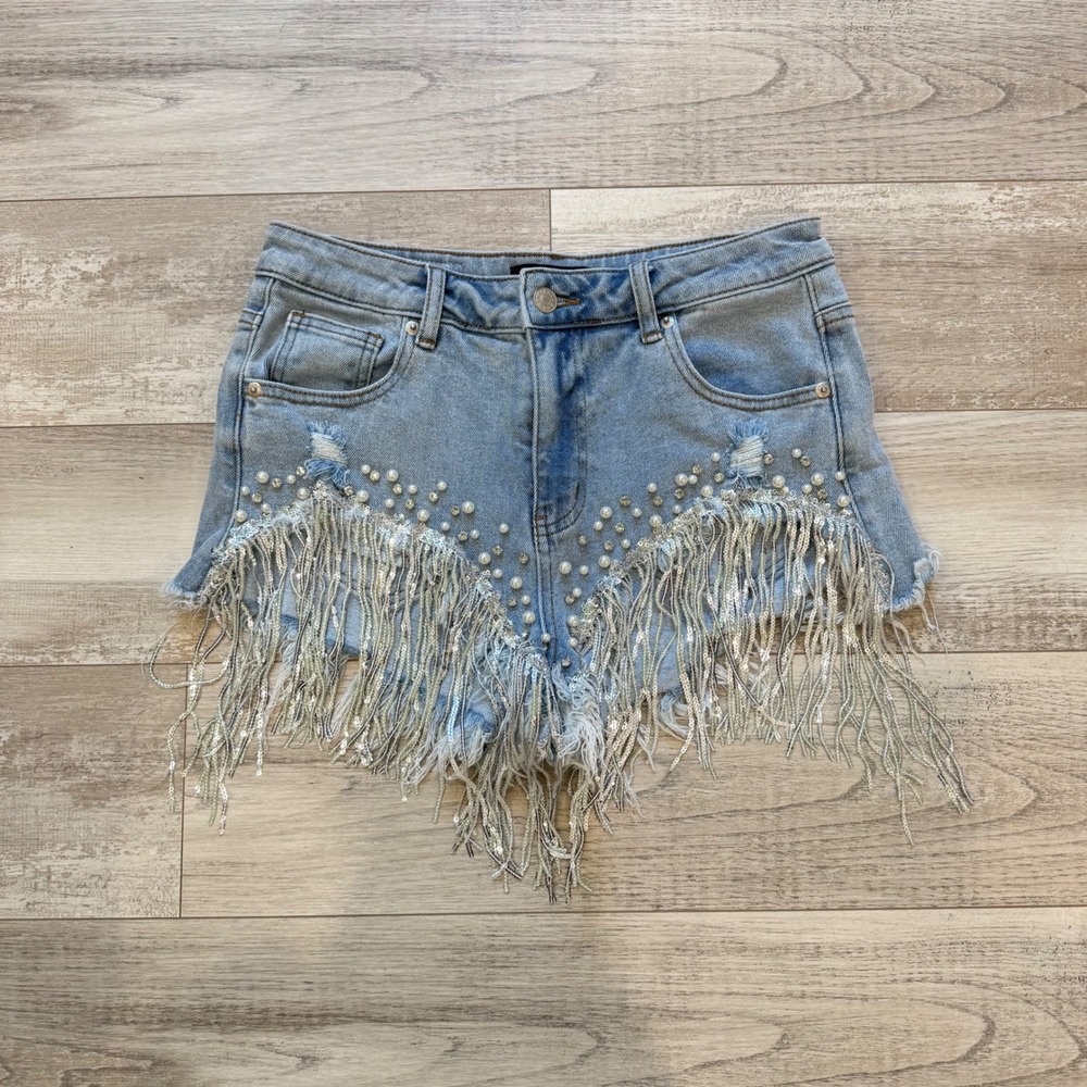 AKIRA Distressed Denim Shorts Western Glam Festival Women Size M Blue Fringe - Picture 2 of 10